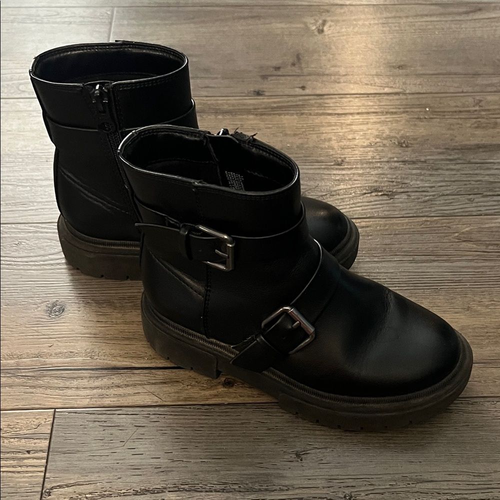 Art Class Kids Black Buckle Boots